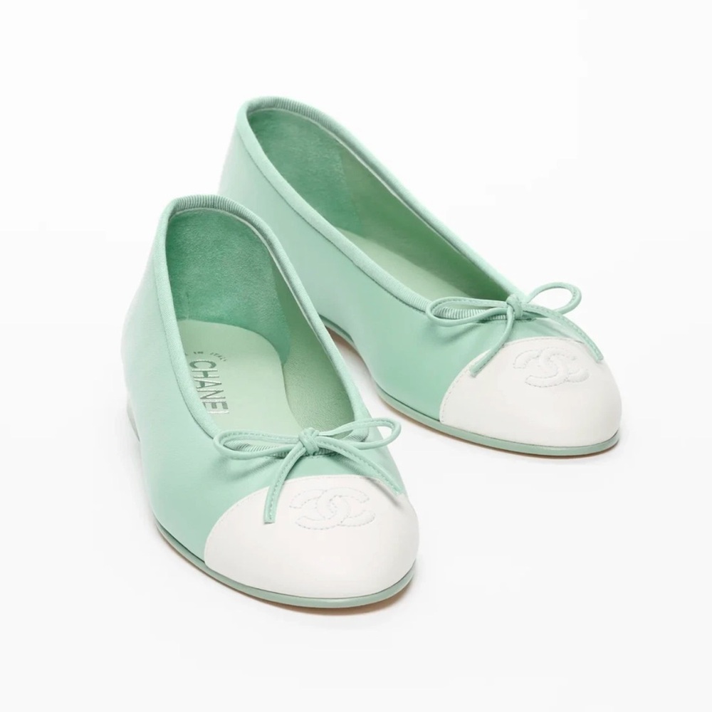 Chanel 26S Mint Green White Lambskin Leather CC Logo Ballet Ballerina Flat 37.5 - Picture 3 of 16